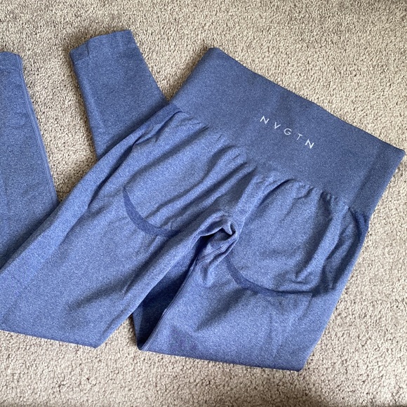 NVGTN brand new never worn scrunch butt leggings - Picture 3 of 3